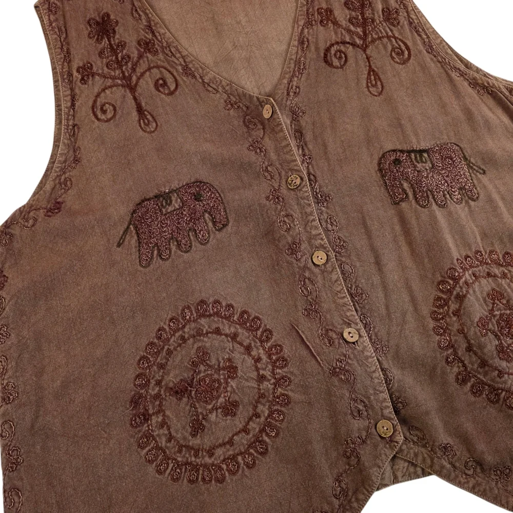Vintage 90s Y2K Boho Hippie Embroidered Elephant Vest Rust Brown Rayon Women 2X - Picture 2 of 7